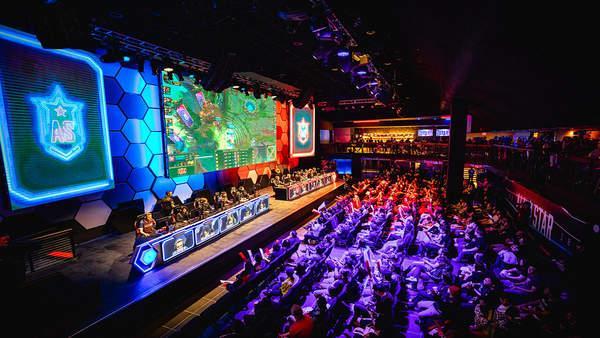 业生涯继续 业生涯继续