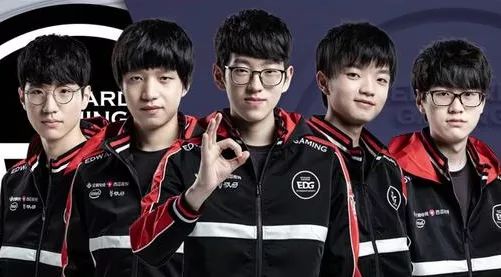 自己的季后 自己的季后